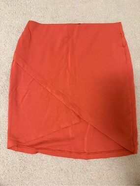 Forever 21 Coral Asymmetrical Mini Skirt Size Medium